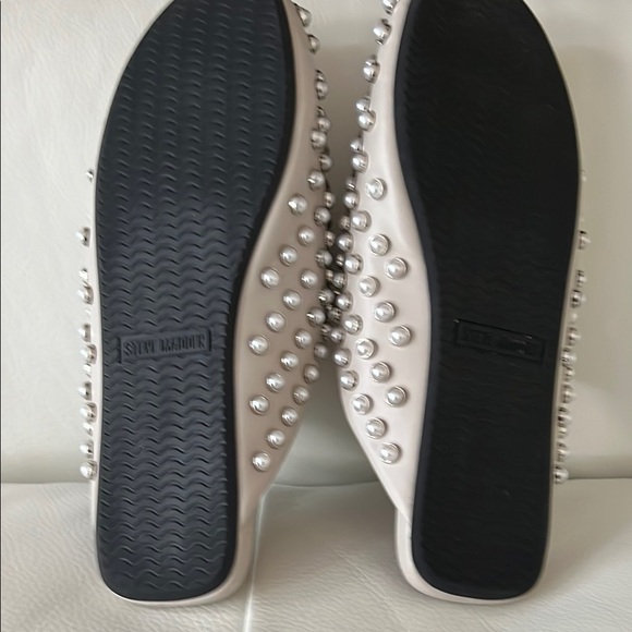 Steve Madden Glimmer Silver/Pearl Studded Women's Mules Cream Size 8 - Picture 4 of 7